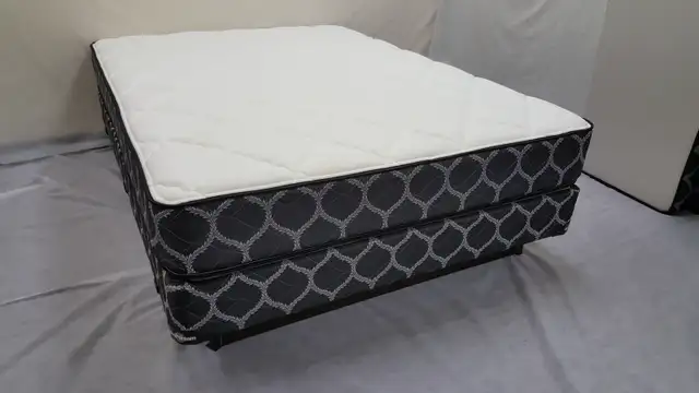 Queen/ Double Size Orthopedic Mattress for Sale in Beds & Mattresses in Mississauga / Peel Region - Image 2