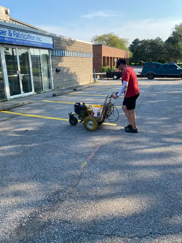 Asphalt Sealing, Parking Lot Sealing, Line Painting, Hot Asphalt in Interlock, Paving & Driveways in City of Toronto - Image 11