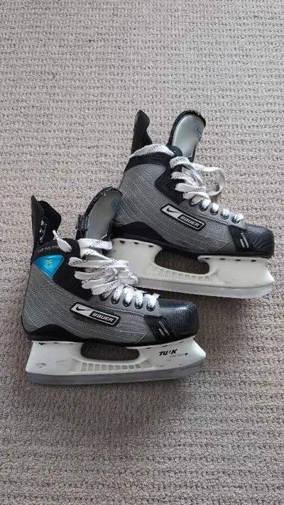 Bauer Supreme Skates. size 6D , View more