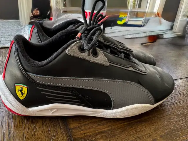 Boys Puma Ferrari shoes