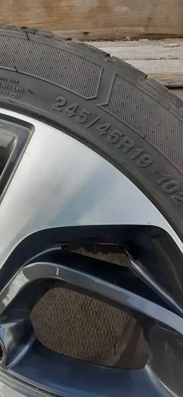 19 in.Hyundai & dodge Journey rims in Tires & Rims in Annapolis Valley - Image 3