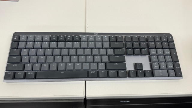 Logitech MX Mechanical Wireless illuminated Performance Keyboard in Mice, Keyboards & Webcams in City of Toronto - Image 3