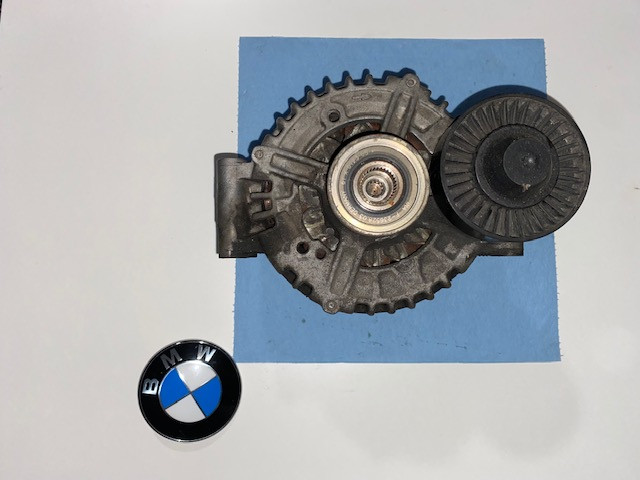 07-10 BMW E60 E82 E88 E90 E91 E92 N52 OEM ALTERNATOR 180A in Engine & Engine Parts in St. Catharines
