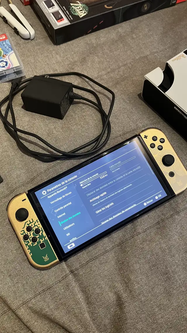 Nintendo swicht oled  in Nintendo Switch in Longueuil / South Shore - Image 7