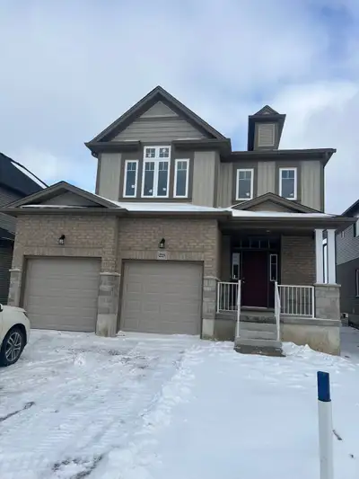 Welcome to this brand-new, never-lived-in house, boasting modern elegance and comfort. This stunning...