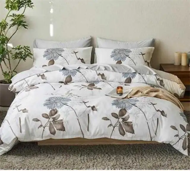3 piece king comforter set  in Bedding in London - Image 2