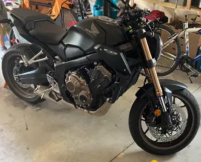 ABS, Slipper clutch, 12000 rpm redline. Cheap insurance. No issues, no drops, oil change done last m...