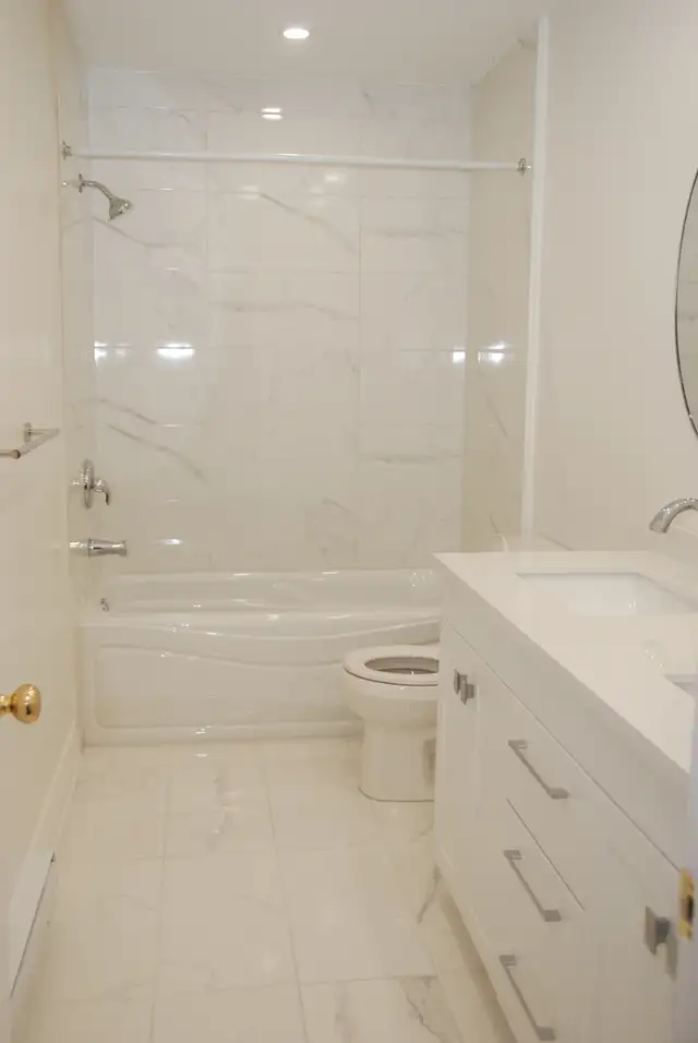 Condo a louer 4 1/2 in Long Term Rentals in City of Montréal - Image 7