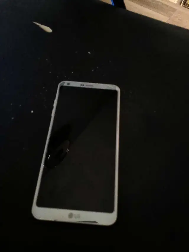 LG G6 Smartphone in Cell Phones in Thunder Bay - Image 6