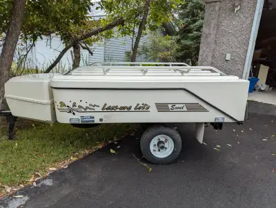 Lees-ure Light Excel – Flip-Up Trailer LIKE NEW Leessurelitetrailers.ca. Call 548-788-7274 Light wei...