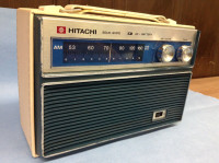 Portable Hitachi AM radio