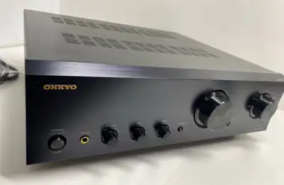 Onkyo A-9555 - Integrated Stereo Amplifier, View more