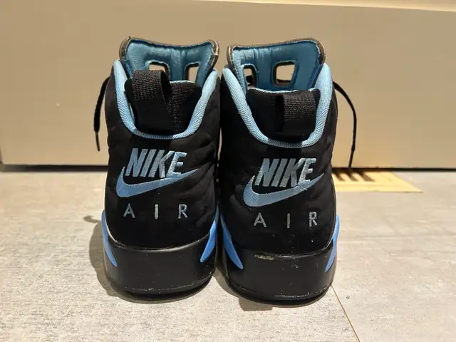 Jordan 6 Retro in Men's Shoes in Oakville / Halton Region - Image 5