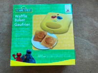 Waffle maker - Sesame Street characters - NEW