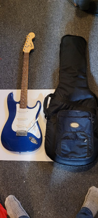 Blue FENDER Squire Stratacaster guitar Strat & Fender soft case
