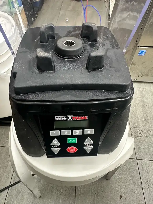 Waring Commercial Xtreme Blender w/ Sound Shield – Heavy Duty in Processors, Blenders & Juicers in Markham / York Region - Image 5