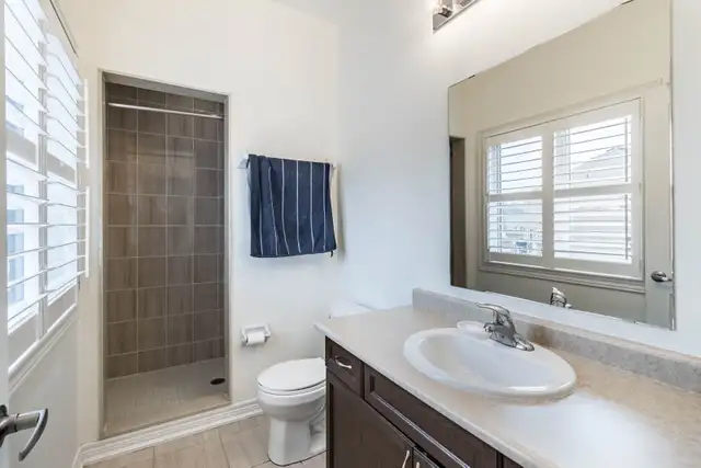 4 bedroom and 2.5 washroom home in Brampton (Mississauga Rd) in Long Term Rentals in Mississauga / Peel Region - Image 10