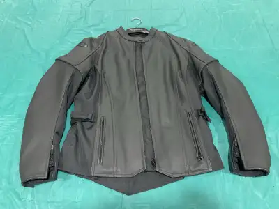 Woman’s Joe Rocket Leather Motorcycle Jacket size L, View more