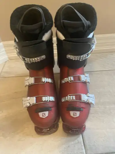 Salomon T3 Ski Boots size 25, View more