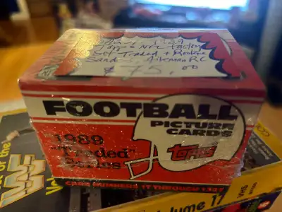 1989 Topps NFL Rookies Traded Set Sanders RC Showcase 304, View more