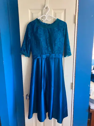 Dress bought online from Light in the Box but does not fit. Bought for $57. Hoping to get $30 for it...