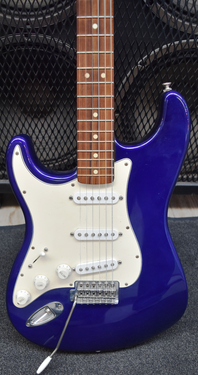 Left Handed Fender Stratocaster made in Mexico in Guitars in Peterborough - Image 6