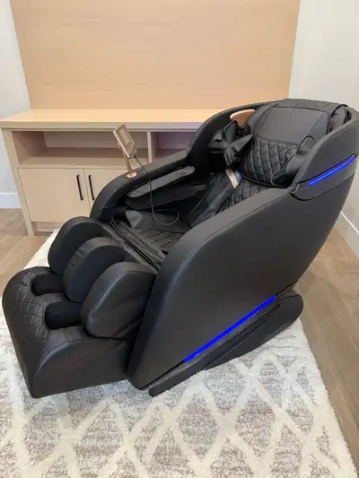 BRAND NEW PREMIUM FULL BODY MASSAGE CHAIR Experience total relaxation with our latest zero-gravity m...