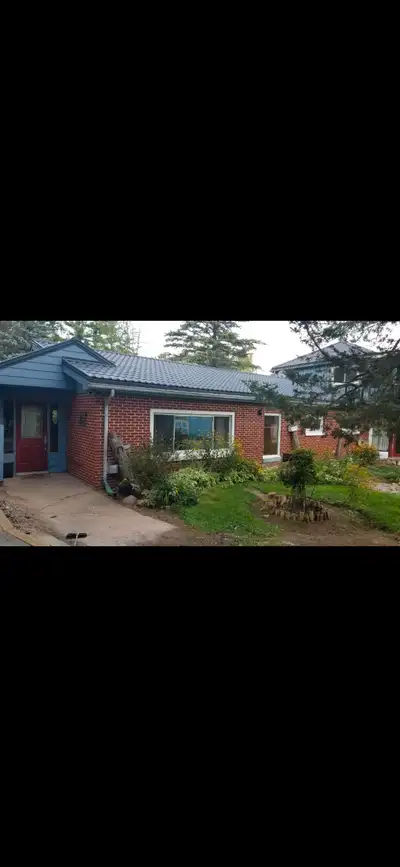 House for rent in Caledon upto  6 parkings