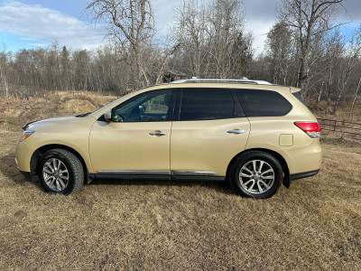 2013 Nissan Pathfinder SL