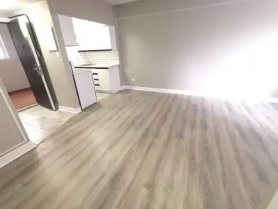 ✨Modern Studio in the Heart of Downtown – 1650 René-Lévesque Ouest✨ Live steps from Concordia, Guy M...