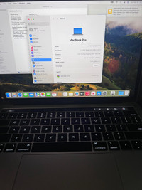 MacBook Pro Touch Bar 