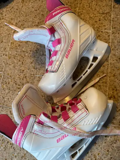 I'm selling a pair of Bauer Prodigy youth size 10 ice skates. These skates have been gently used and...