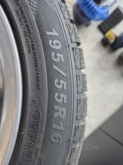 Set of: Value : 385 + TX 4 new ATREZZO SH408 tires four seasons 195/55R16 - 87H (400&) Ensemble de :...