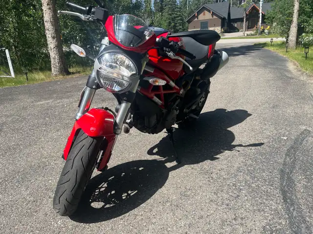2014 Ducati Monster 796 ABS in Sport Bikes in Calgary - Image 5