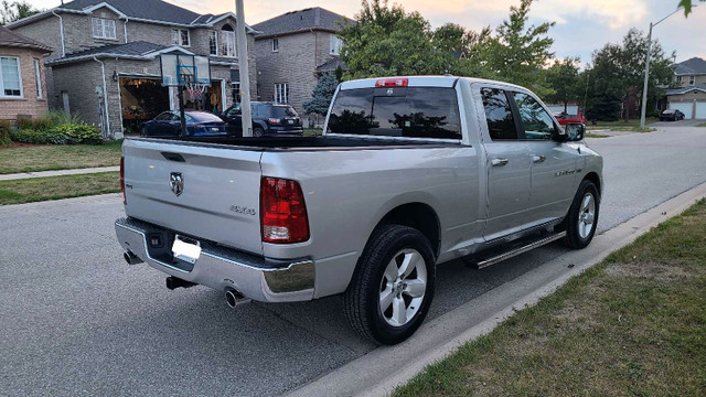 2011 RAM 1500/Quad Cab/4x4 in Cars & Trucks in Barrie - Image 3