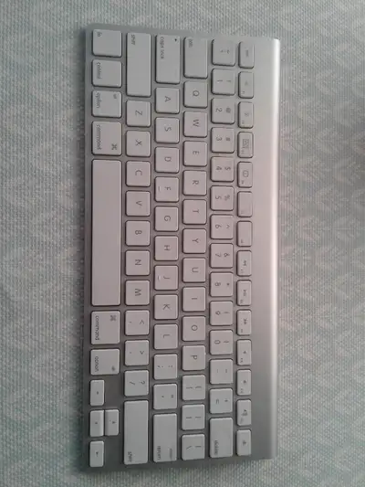 Apple bluetooth keyboard A1314, View more