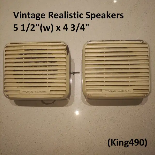 Vintage Speaker - Realistic, Wall Mounted, Pair, 5.5(w) x 4.75 in Speakers in Markham / York Region - Image 2
