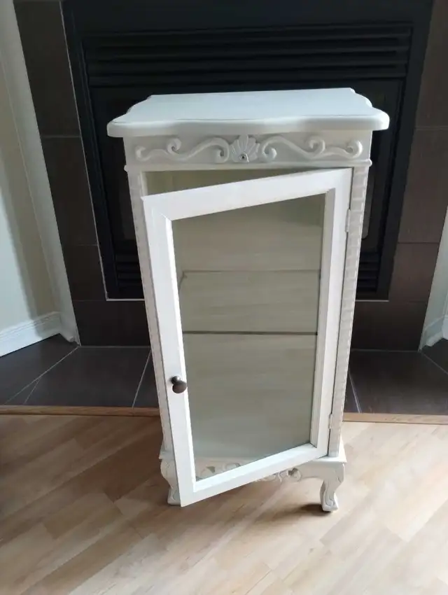 Meuble d'appoint in Hutches & Display Cabinets in Laval / North Shore - Image 5