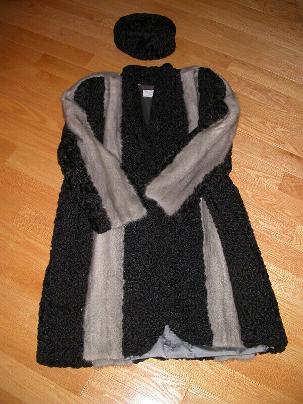 Manteau fourrure astrakan et vison gris Femmes Hauts et vetements d exterieur Granby Kijiji Petites Annonces