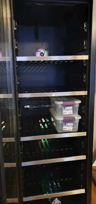 LARGE SNAKE EGG INCUBATOR W LIGHTS, View more