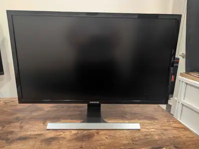Samsung 28" 4K Monitor, View more