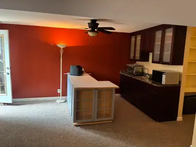 1 bdrm bachelor suite