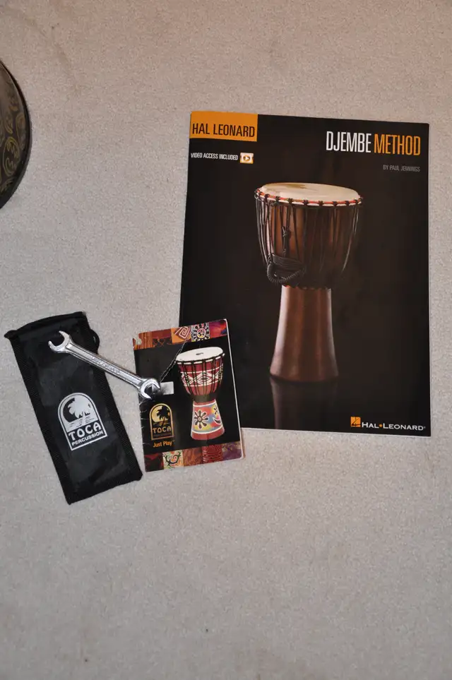 Toca Djembe + Carry Bag + Hal Leonard64589975833218124
