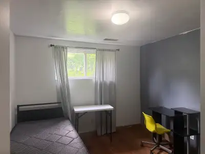 Available room for rent in Waterloo from 1 October. All utilities included.