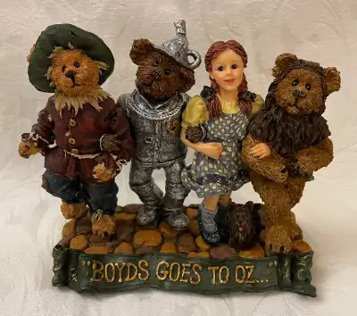 BOYD BEAR DOROTHY & COMPANY…OFF TO SEE THE WIZARD $30.00 NO BOX PORCH PICK UP IN WATERDOWN