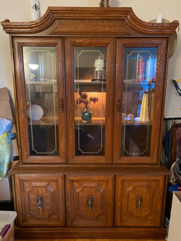 China & hutch. Hutches & Display Ottawa Kijiji