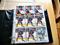 CARTE HOCKEY CARD, COLLECTION DE WAYNE GRETZKY, 556 CARTES MINT.