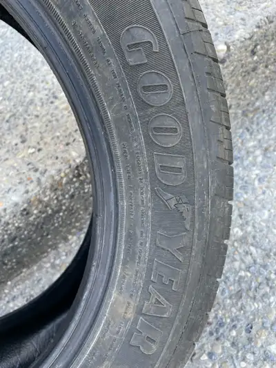 Set of 4 Goodyear Assurance Tires. 225/55R18 Only has 2000 km driven on them.