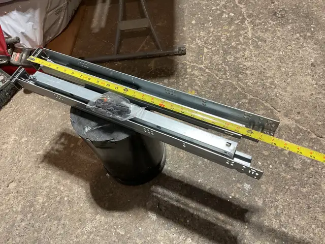 Heavy duty sliders  $ 30 new in Garage Sales in Laval / North Shore - Image 2