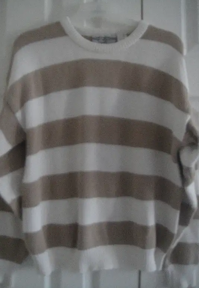 Men's/Woman. Sweater by HI-TEGH knit Soft Ware Size S, View more